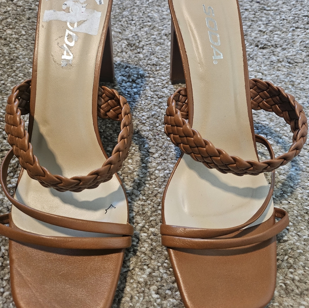 Cognac Heels 8